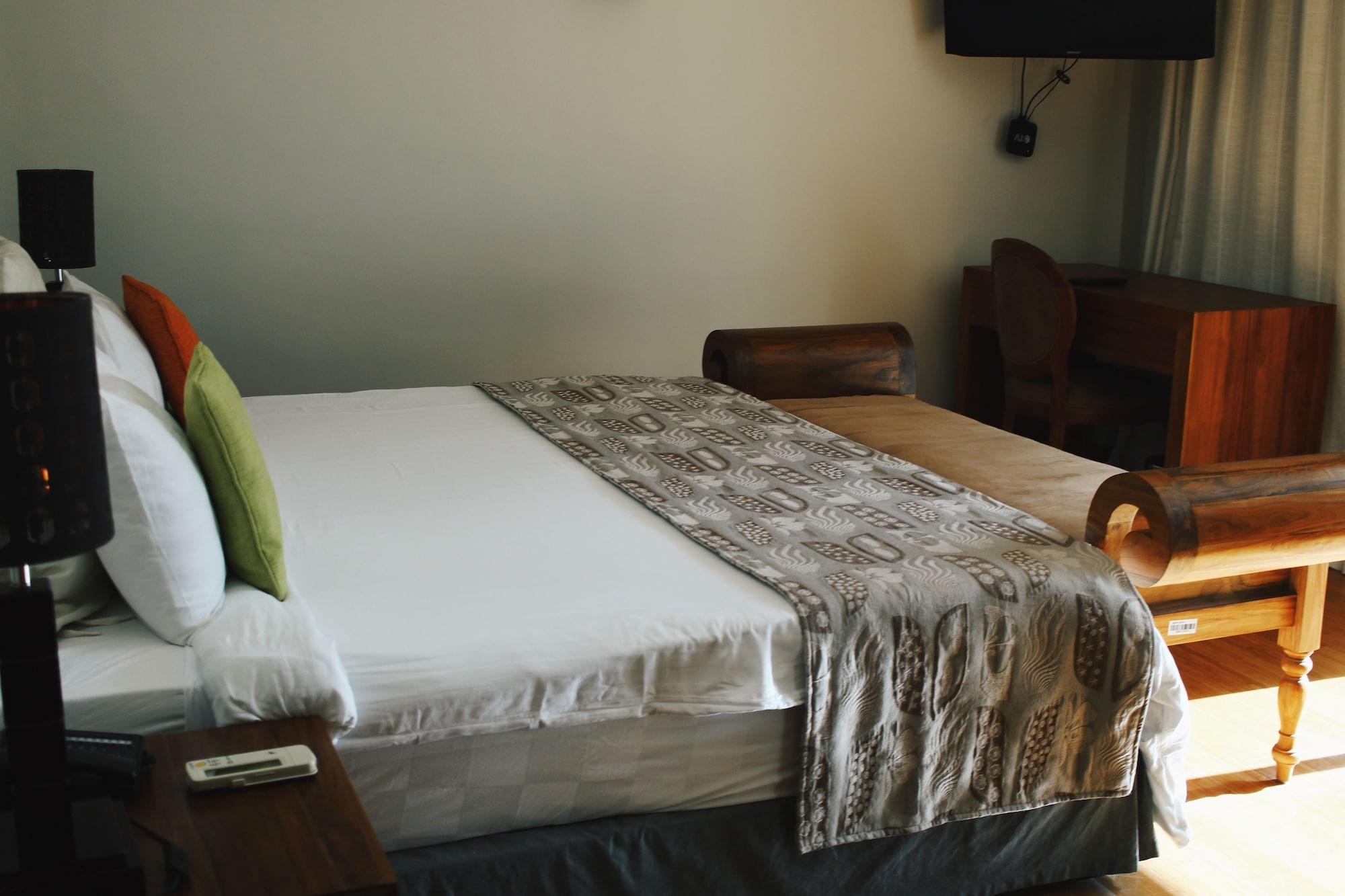 Crown Beach Hotel Seychelles Pointe Au Sel Ngoại thất bức ảnh