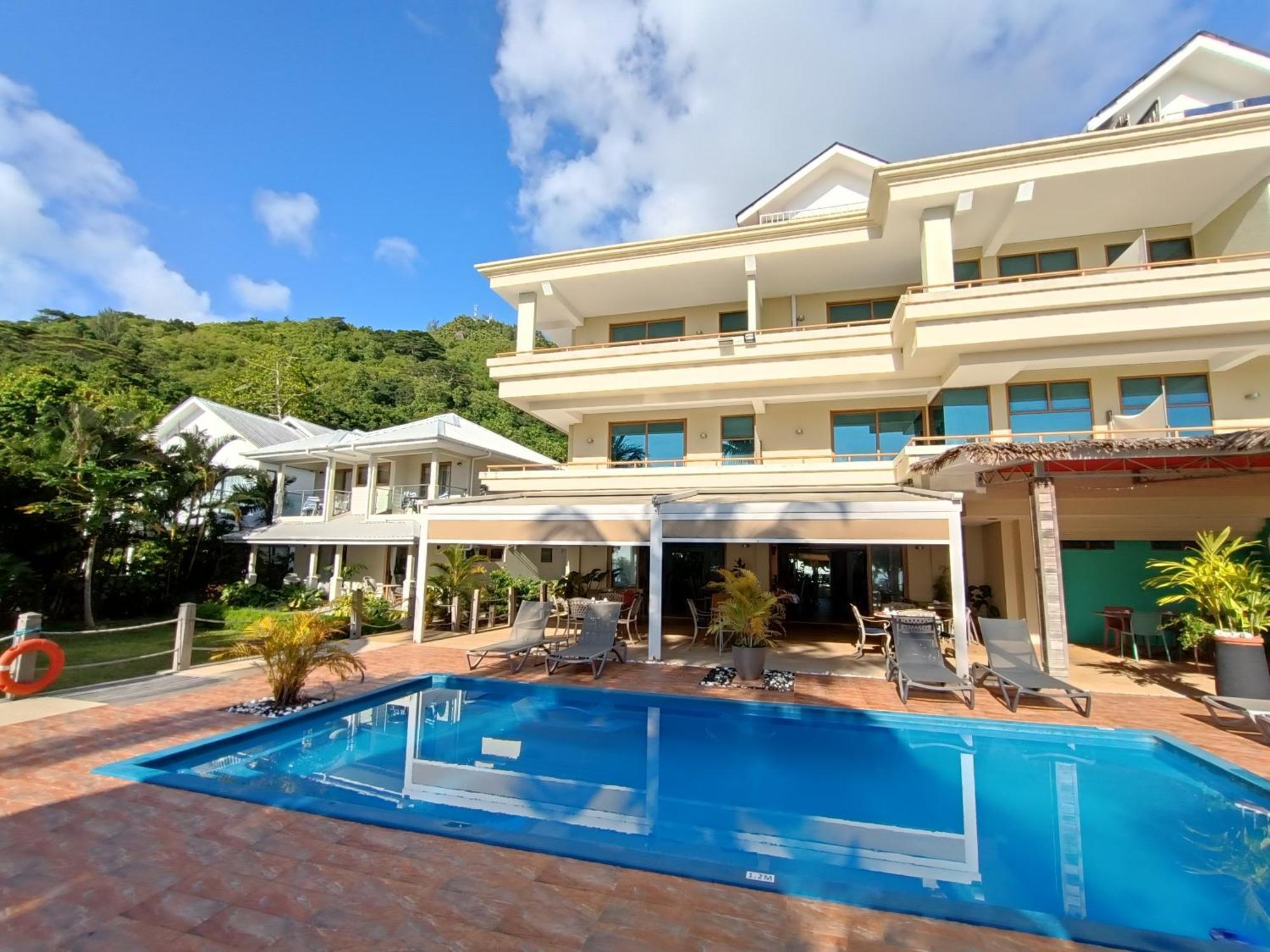 Crown Beach Hotel Seychelles Pointe Au Sel Ngoại thất bức ảnh