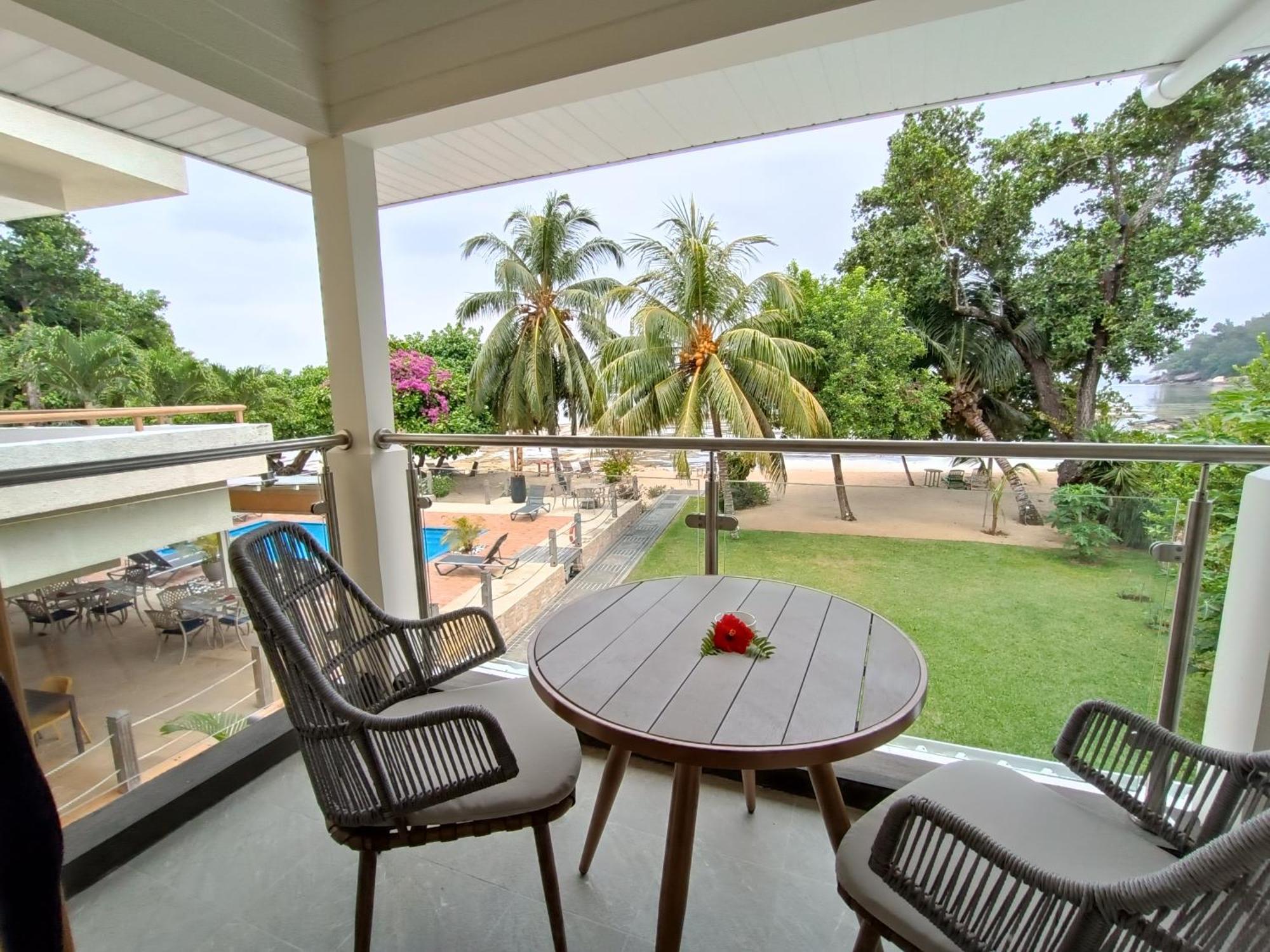 Crown Beach Hotel Seychelles Pointe Au Sel Ngoại thất bức ảnh