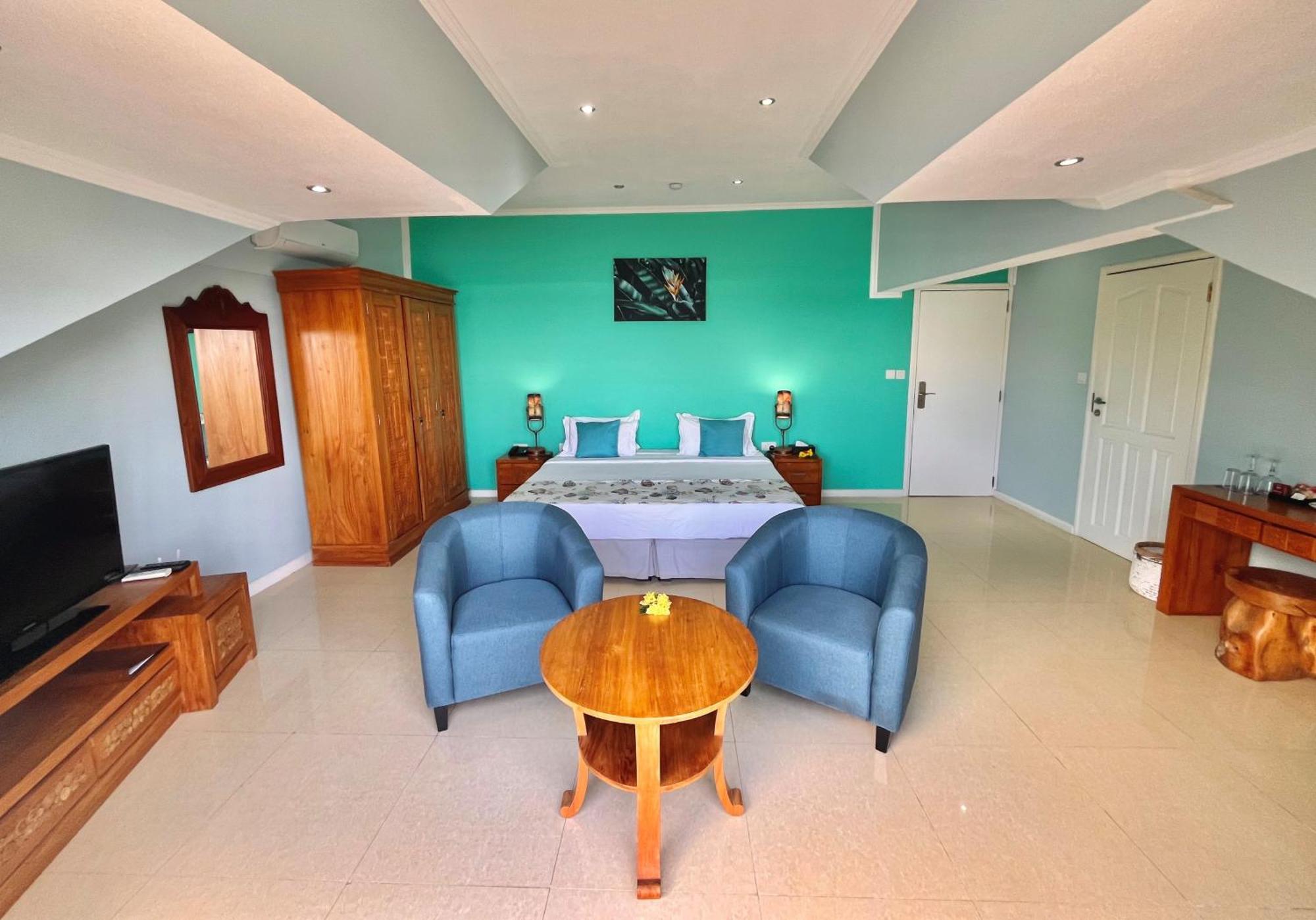 Crown Beach Hotel Seychelles Pointe Au Sel Ngoại thất bức ảnh